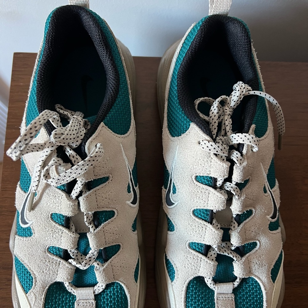 Nike Tech Hera - Picture 4 of 7
